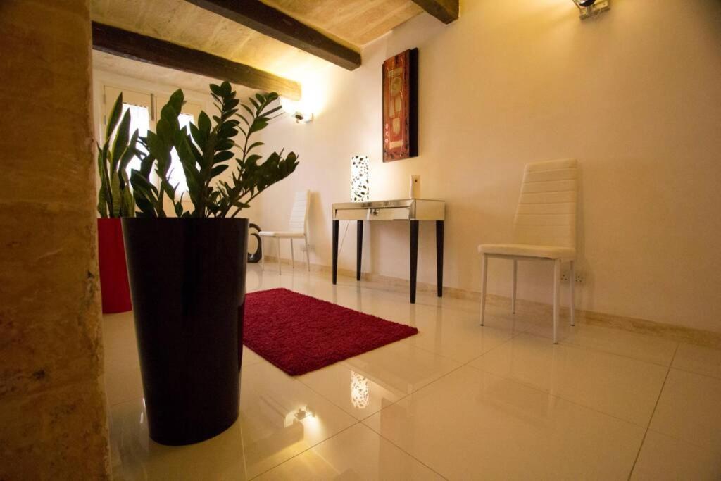 Valletta-Central Duplex Maisonette Exterior photo